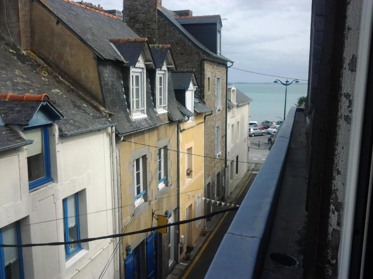 Appartement Rue Georges V - Port De La Houle Cancale Exterior foto