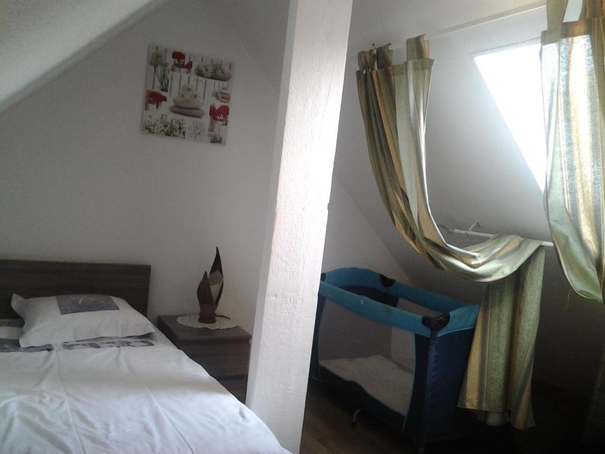 Appartement Rue Georges V - Port De La Houle Cancale Exterior foto